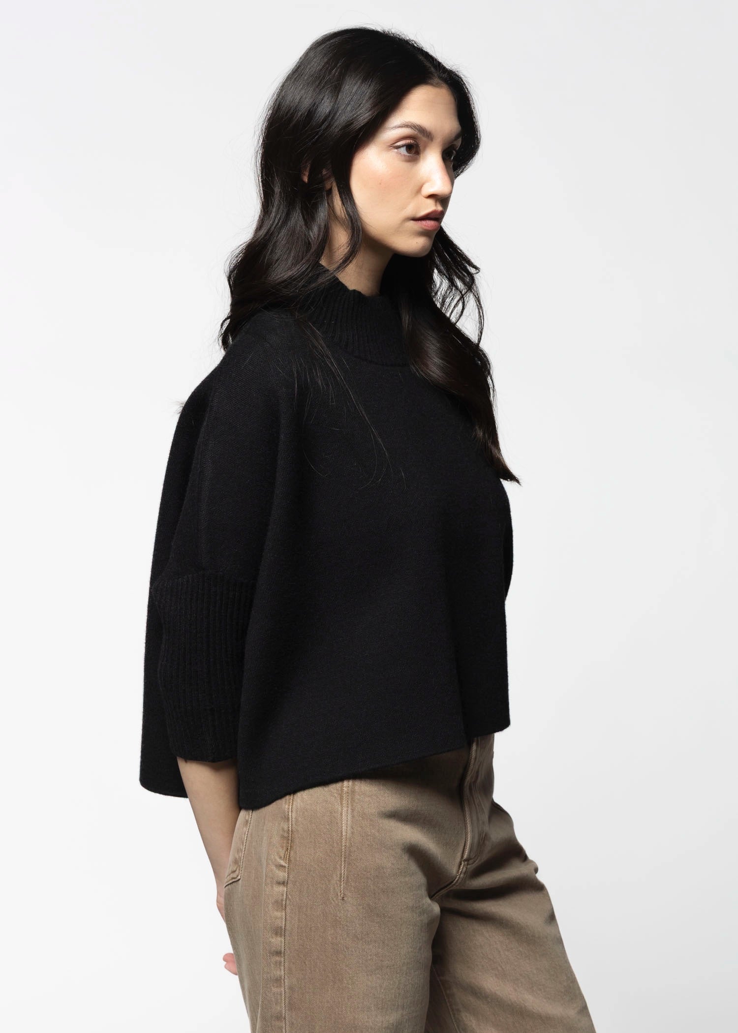 swatch_Black aja sweater