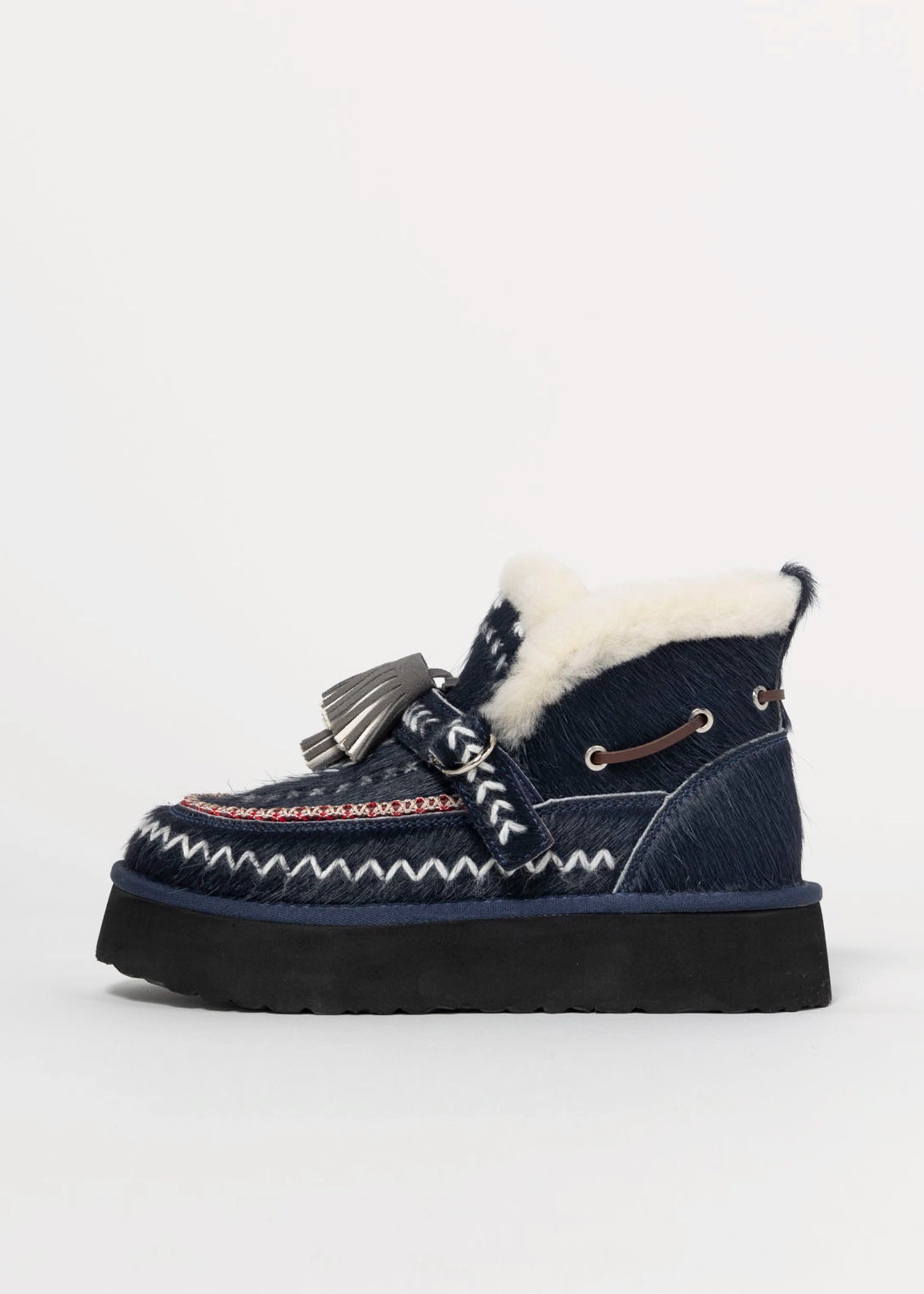 swatch_Navy Haircalf shearling lined boot