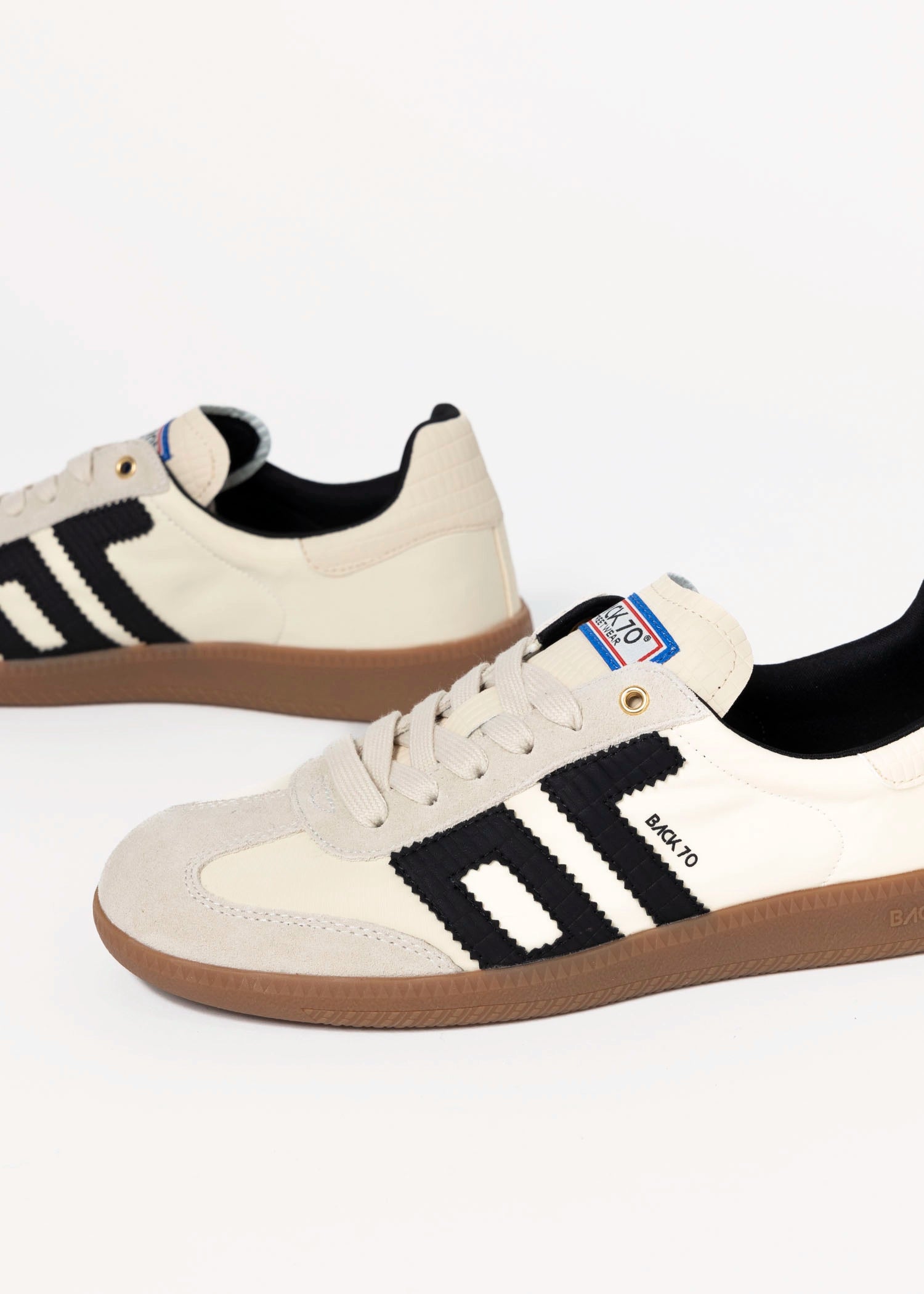 swatch_Beige/Black back70 ghost sneaker