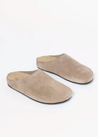 swatch_Taupe Suede steve madden fern clog
