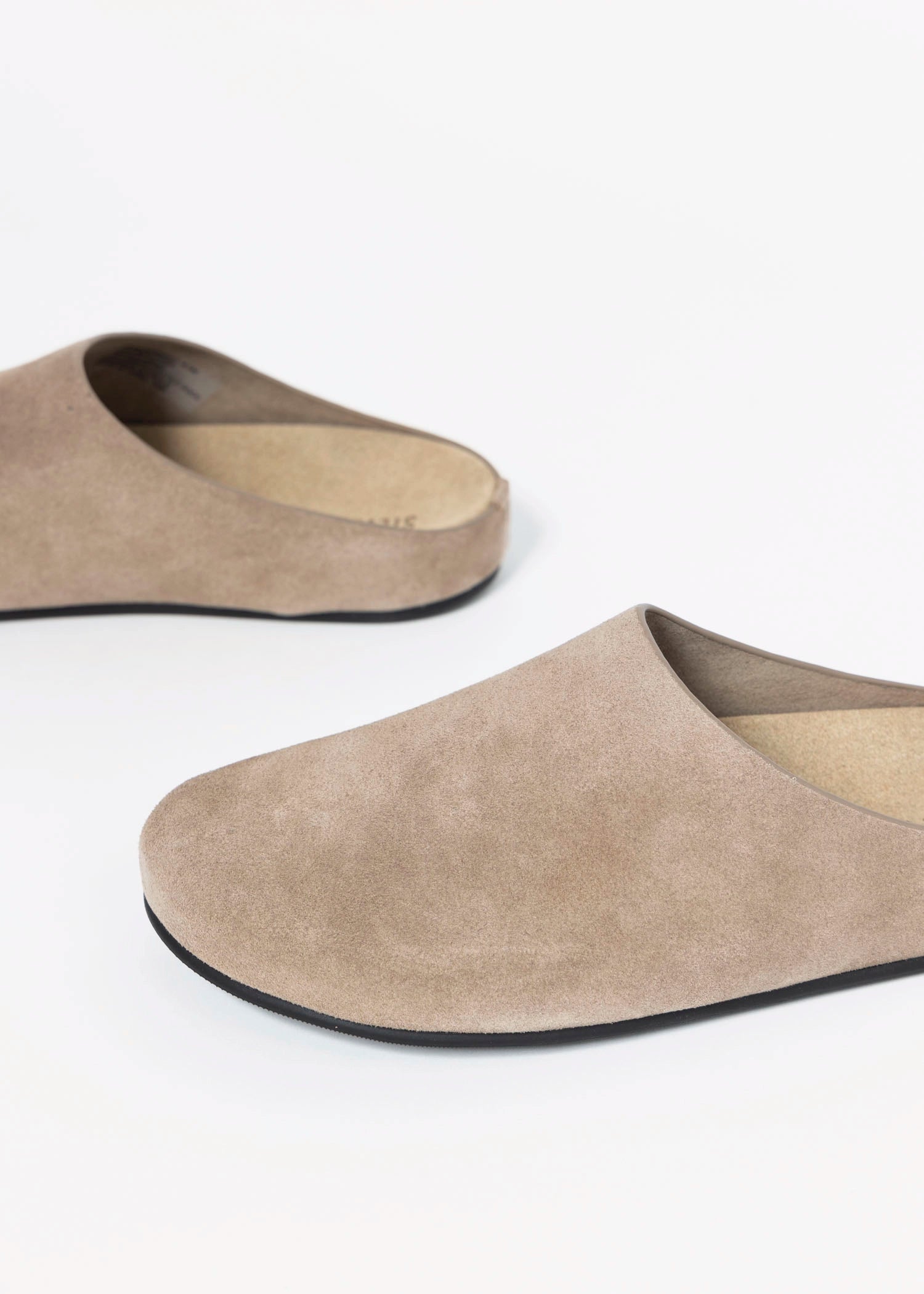 swatch_Taupe Suede steve madden fern clog