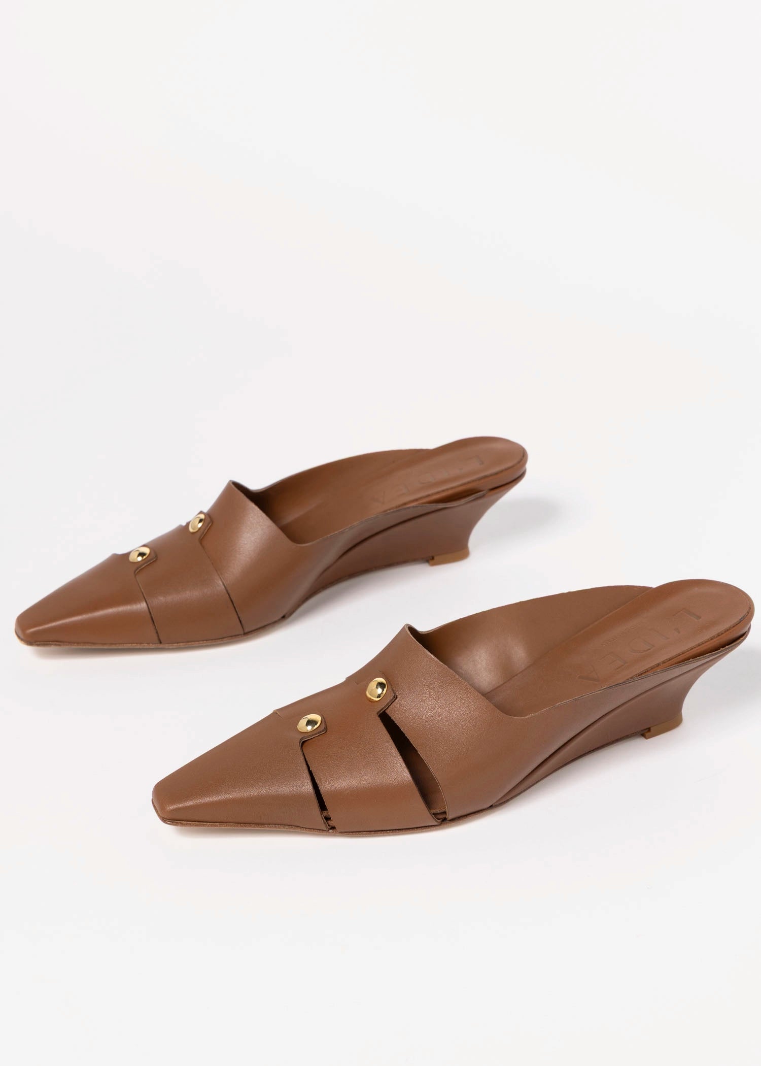 swatch_Cuoio Leather wedge