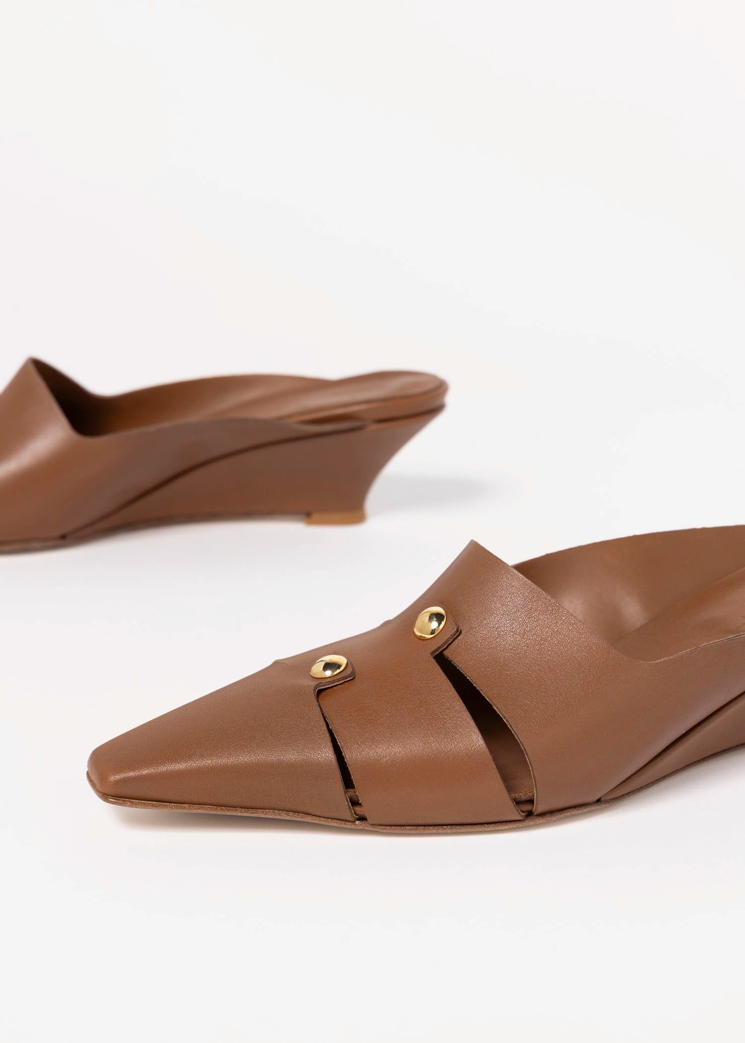 swatch_Cuoio Leather wedge