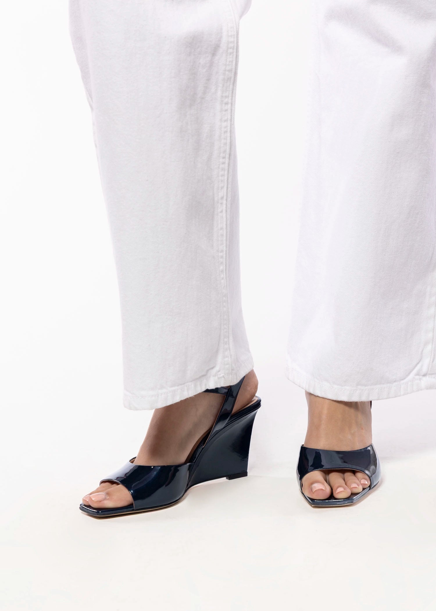 swatch_Navy Patent wedge sandal