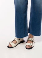 swatch_Off White Leather buckle flat sandal