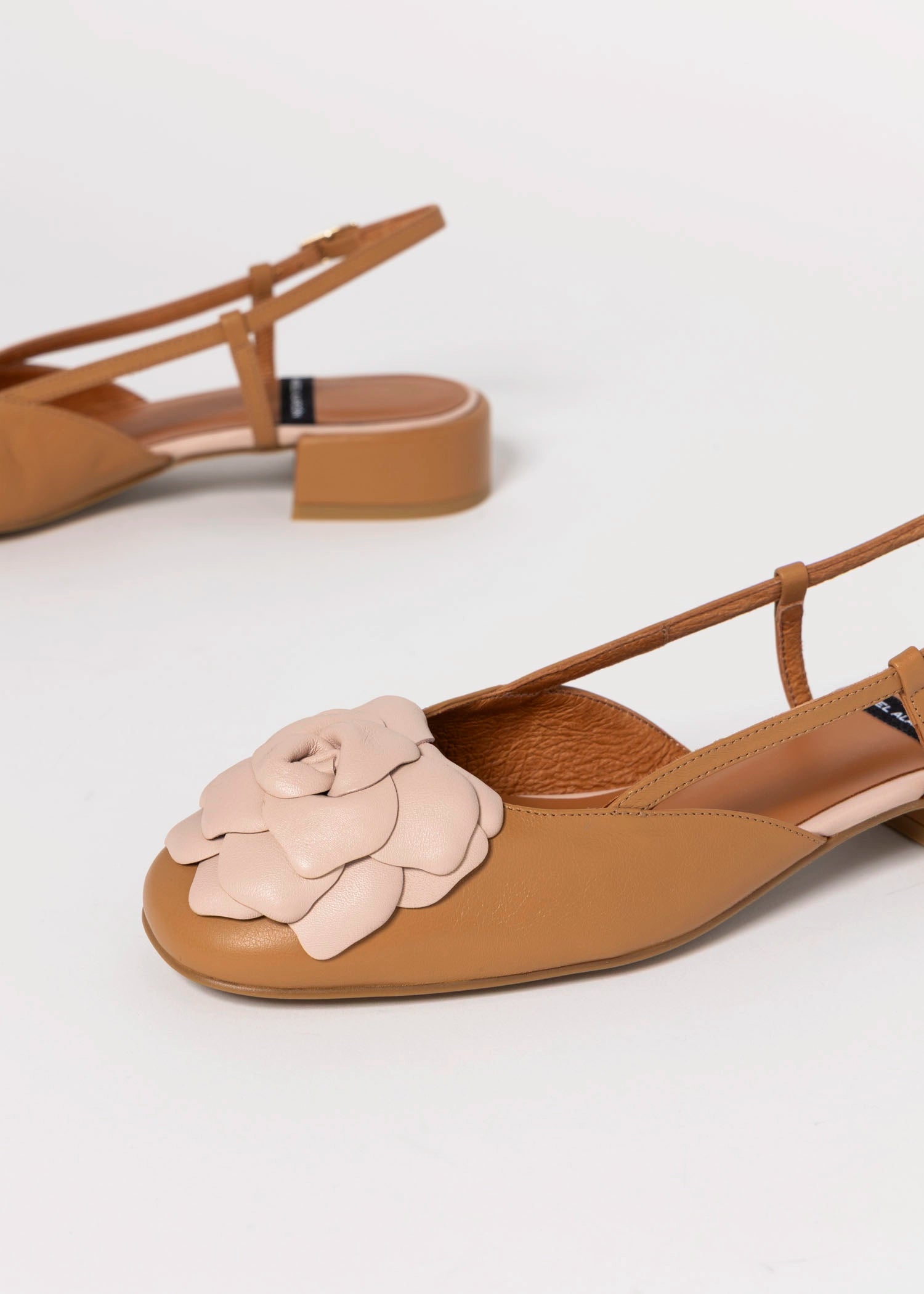 swatch_Tan/Pink florence leather slingback angel alarcon