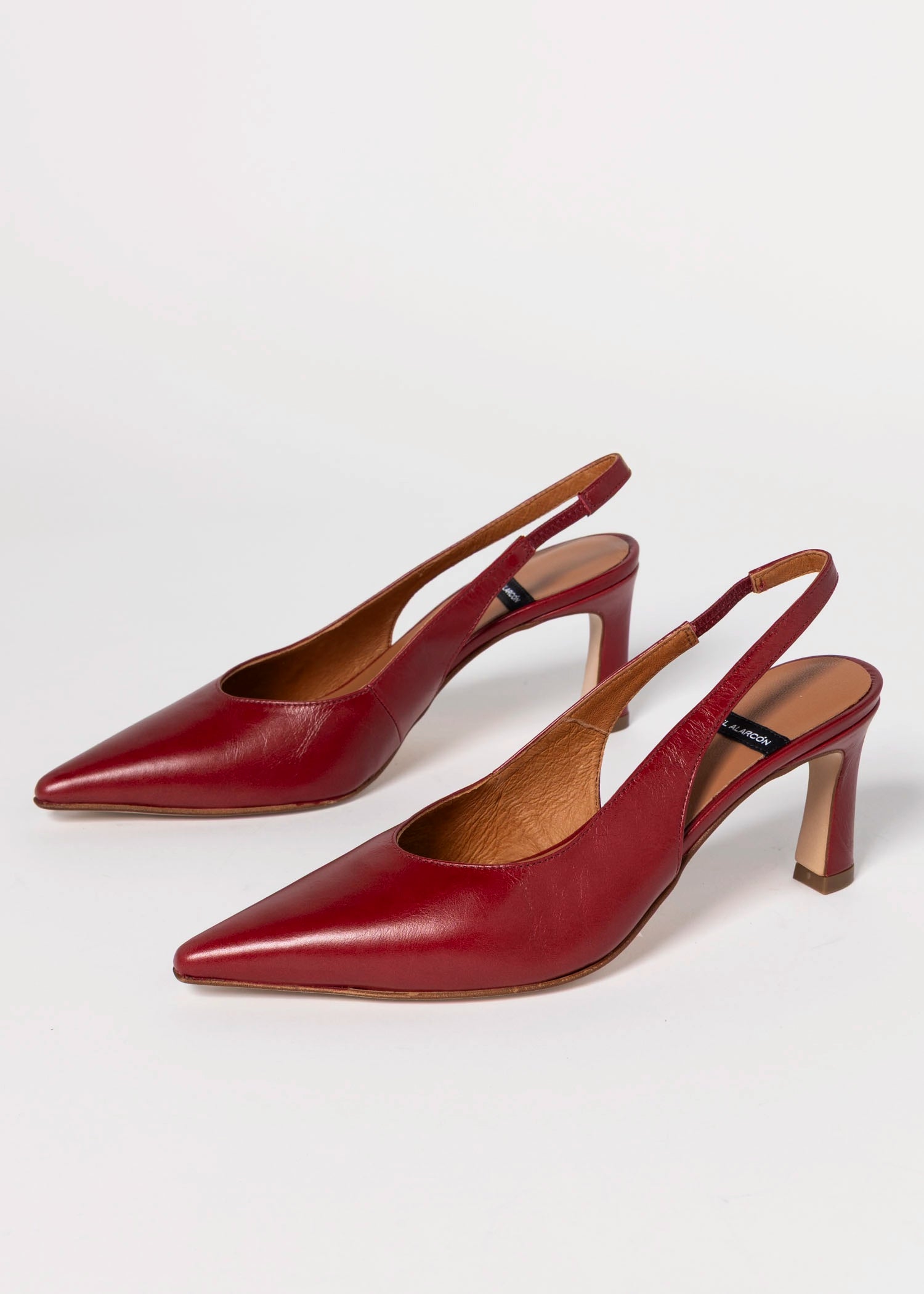 swatch_Ruby leather nara leather slingback angel alarcon