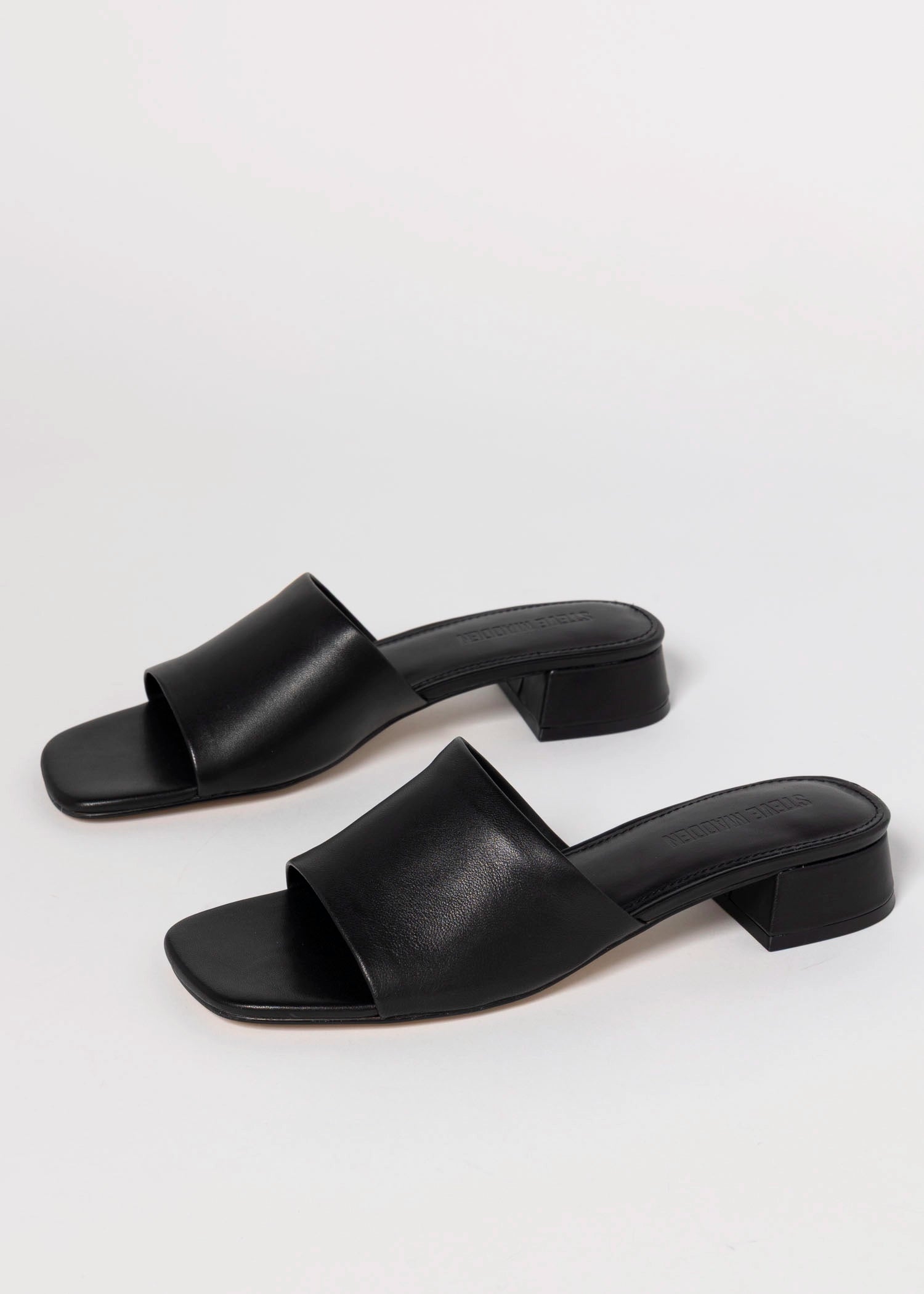 swatch_Black steve madden montgomery slide sandal
