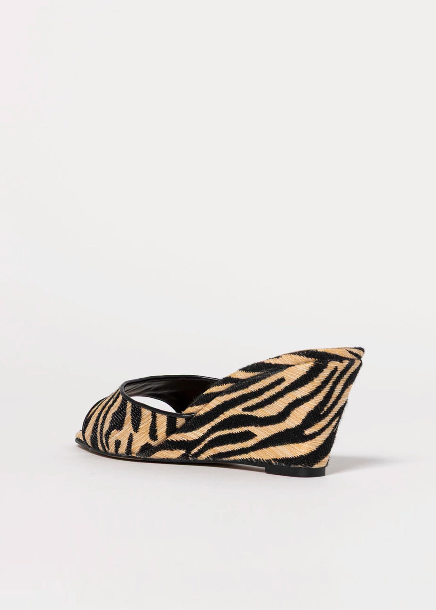 swatch_Zebra steve madden seleste wedge sandal