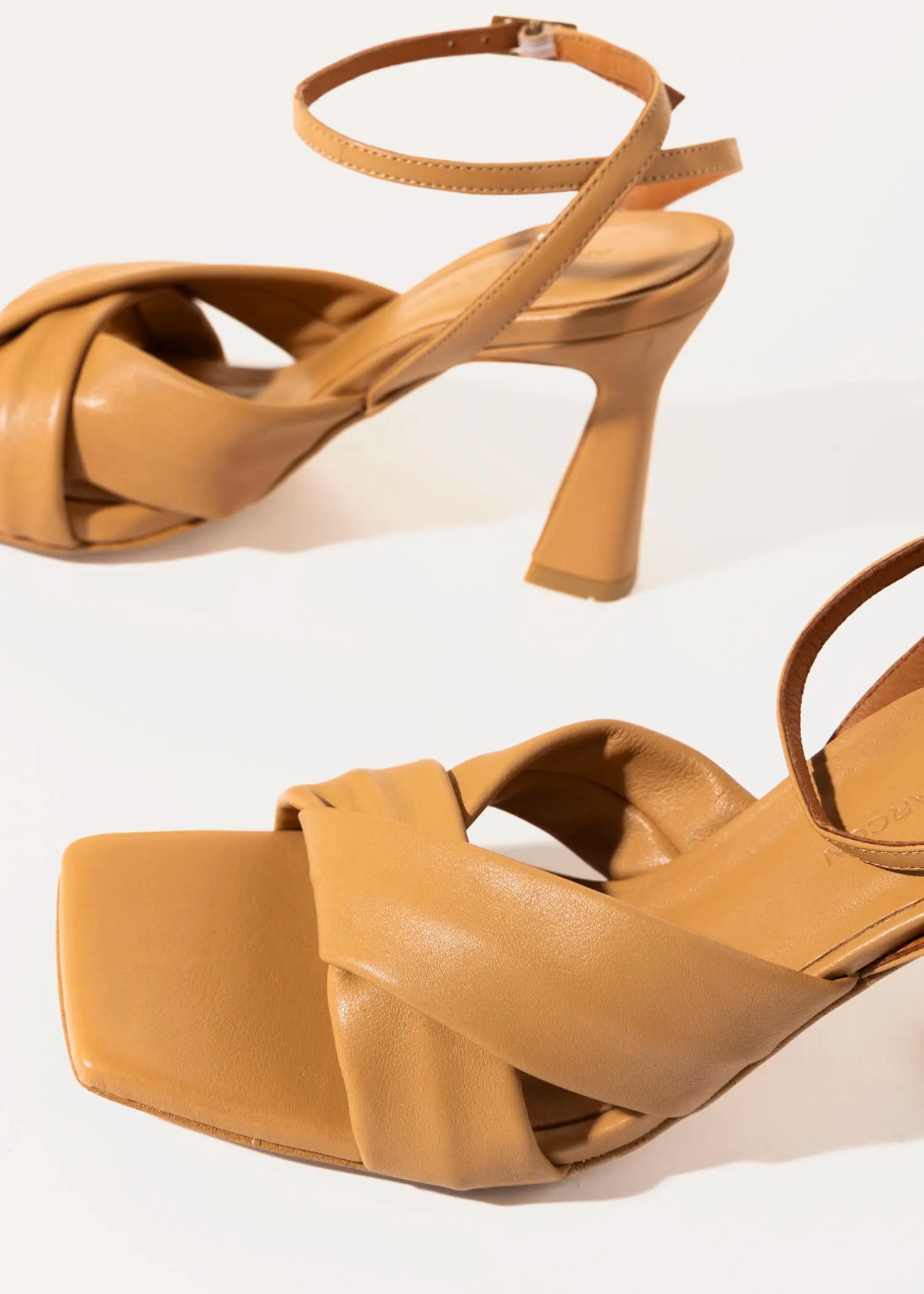 swatch_nude leather maelle leather sandal heeled sandals