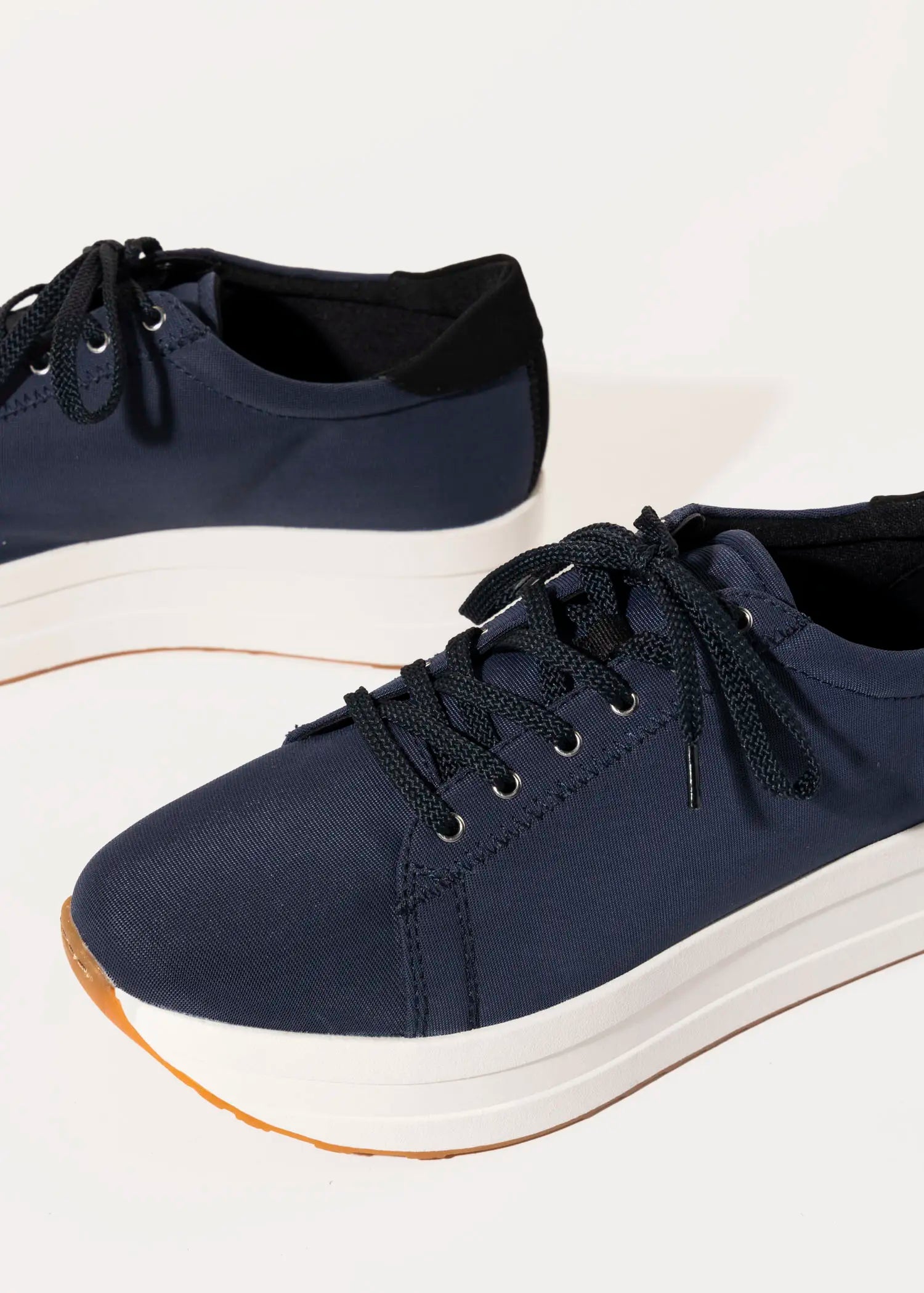 swatch_indigo casey platform sneaker shoes