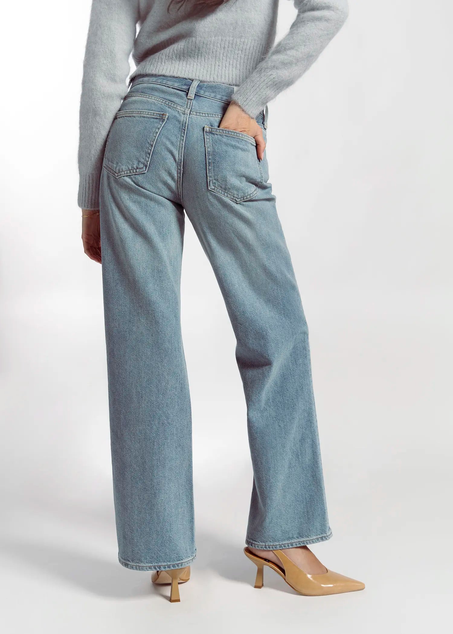 swatch_honey patent violette slingback heels