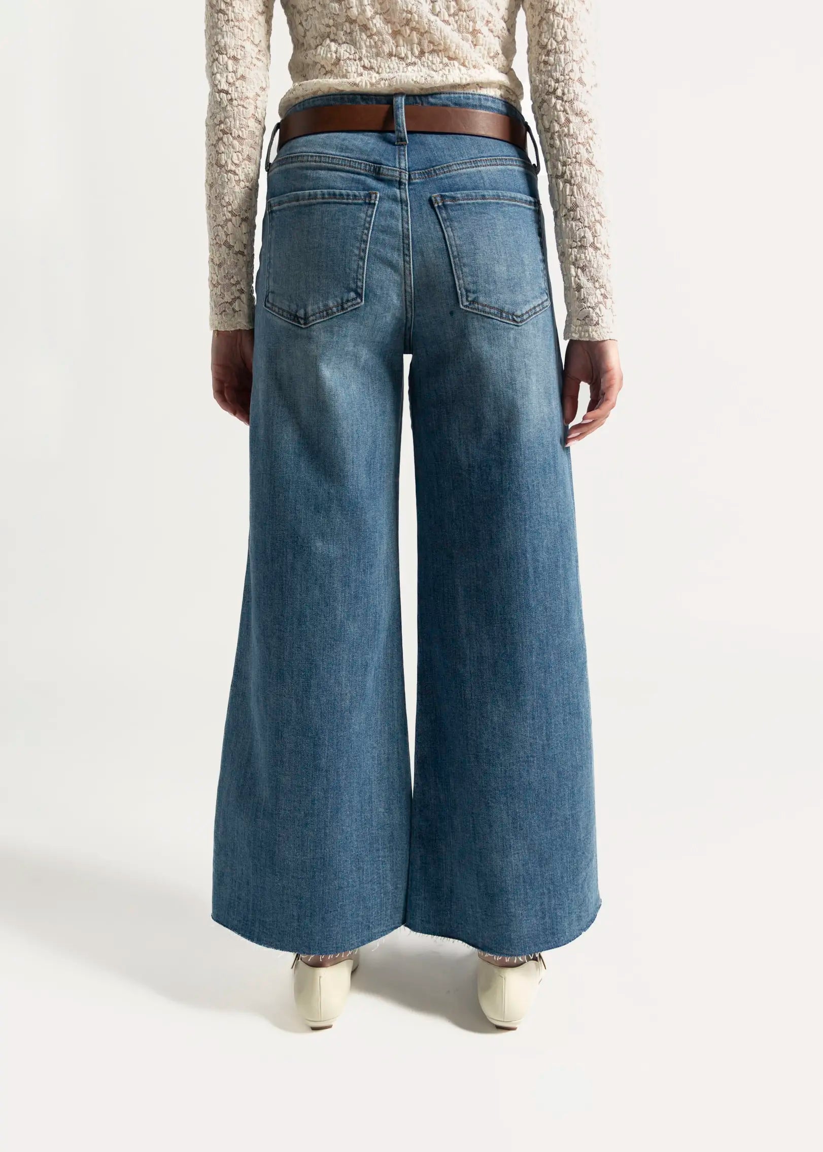 swatch_blue ryan adapt high rise jean apparel