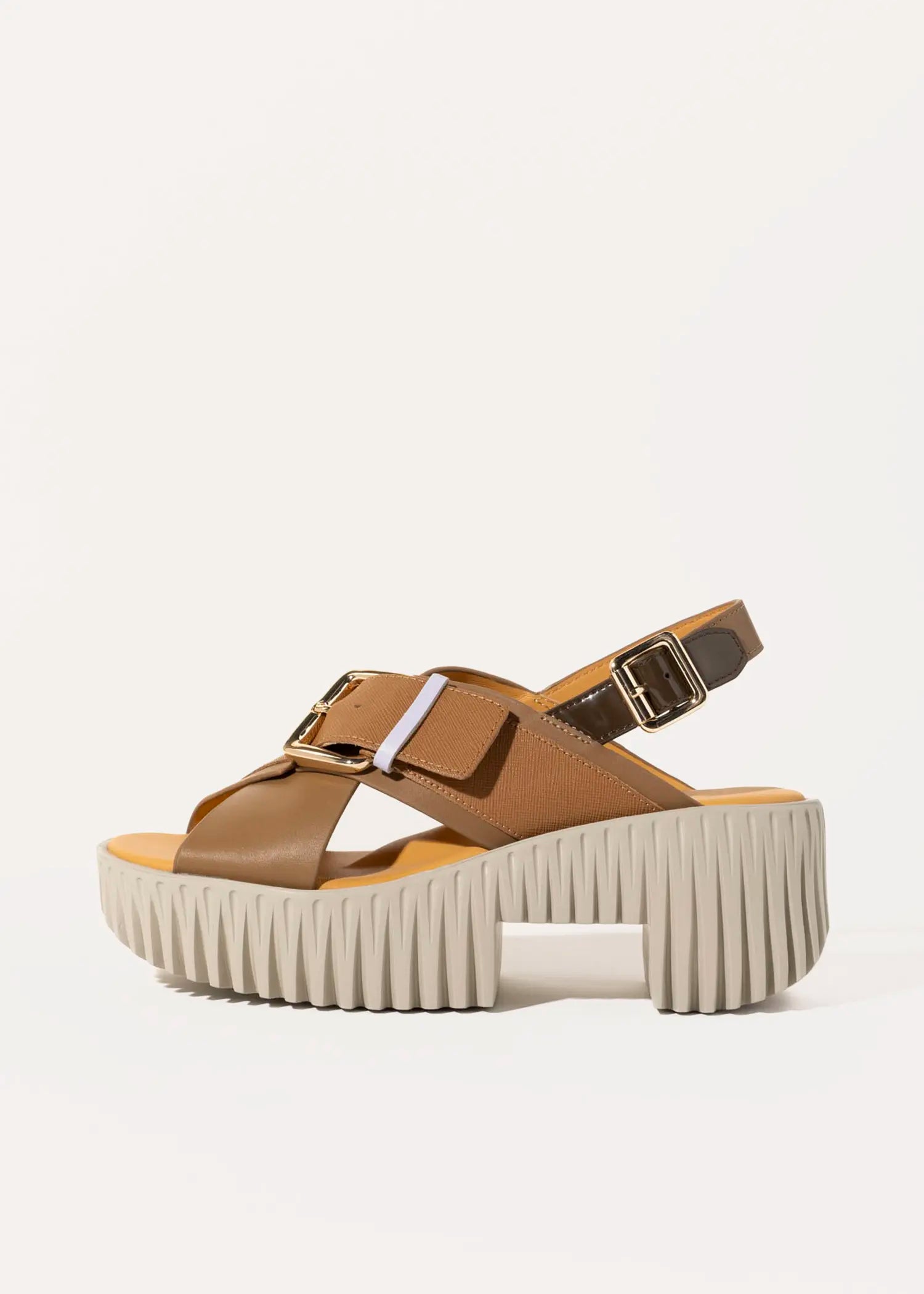 swatch_taupe plia juno sandal platform sandals