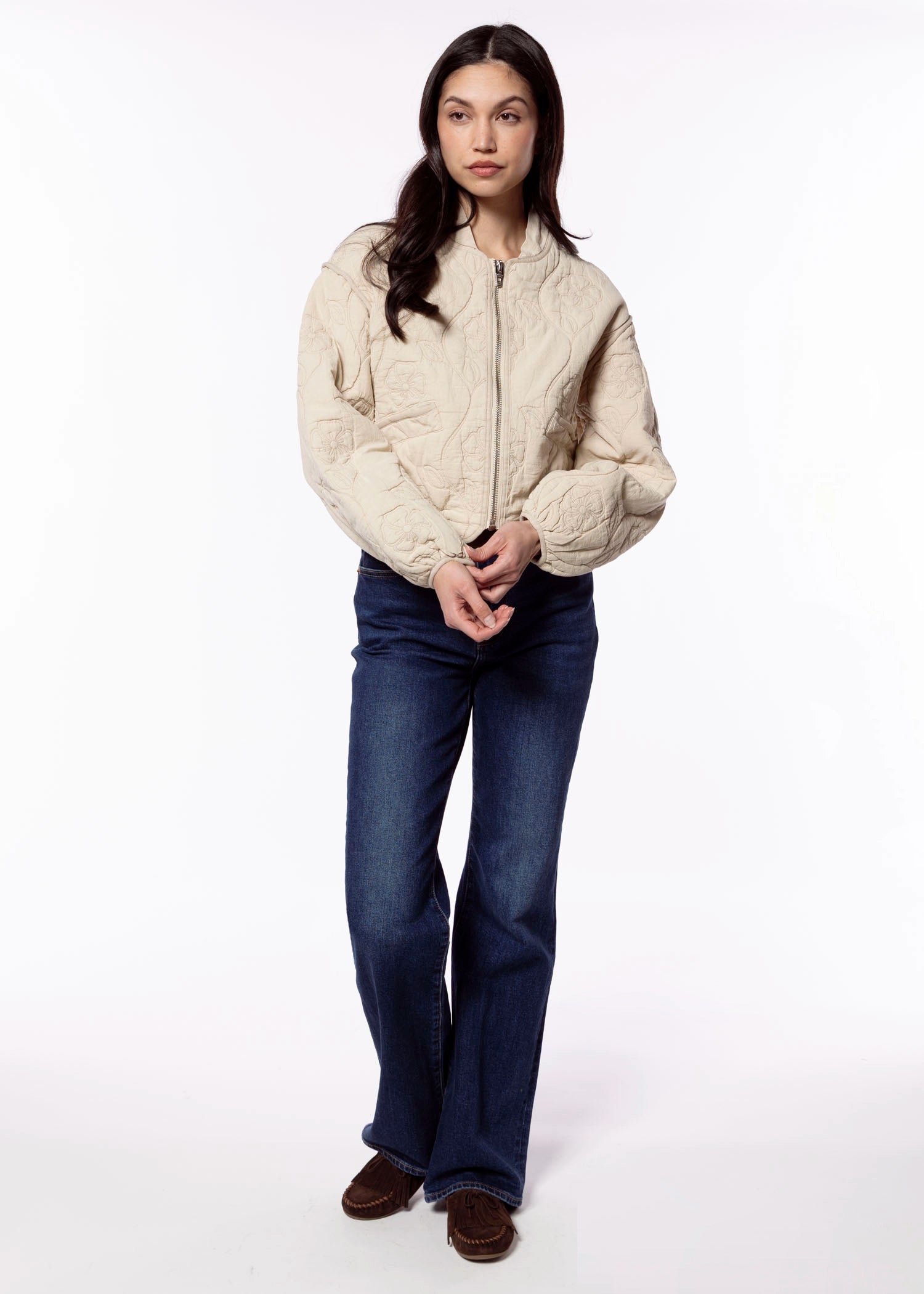 swatch_Vanilla blank nyc floral nylon jacket