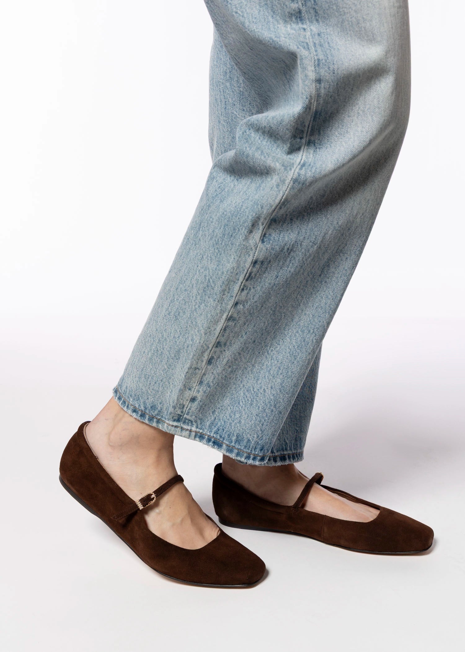 swatch_Dark Brown Suede dolce vita reyes ballet flat