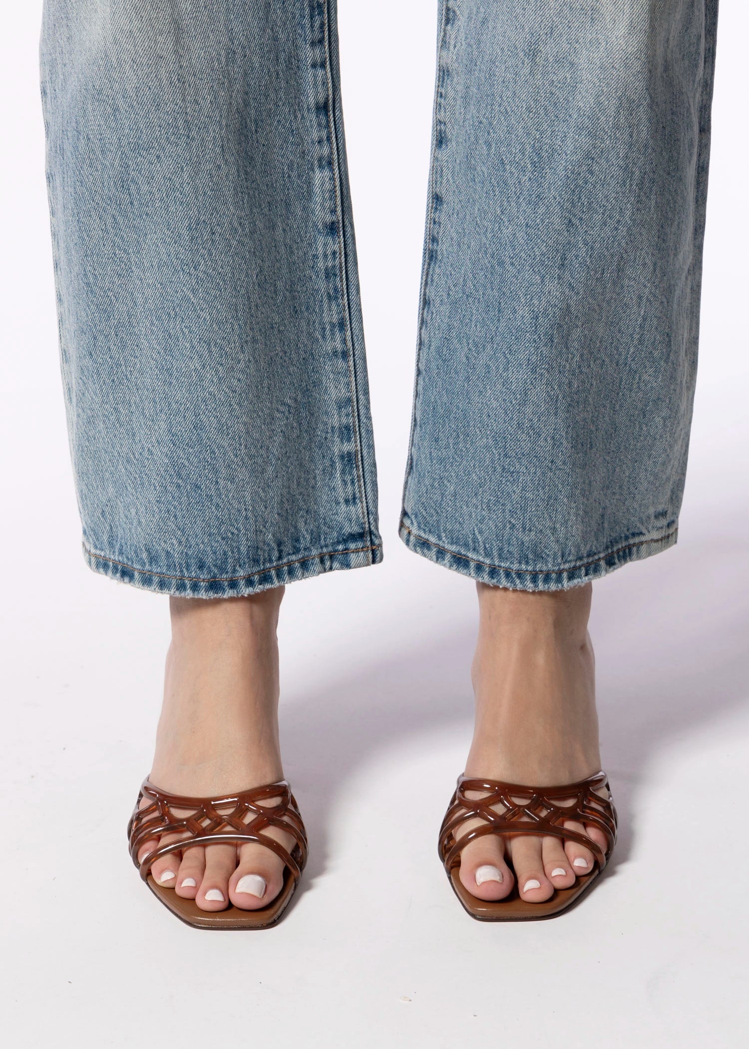 swatch_Whiskey dolce vita galae jelly heeled sandal