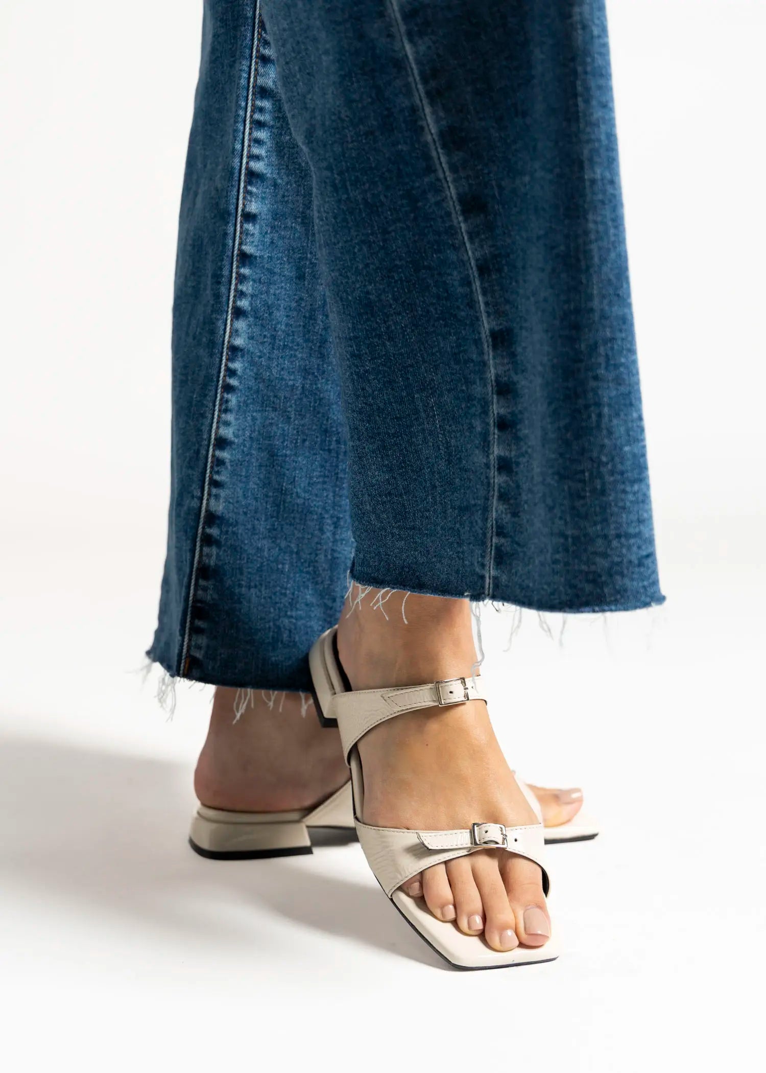 swatch_off white patent laverne leather sandal flat sandals