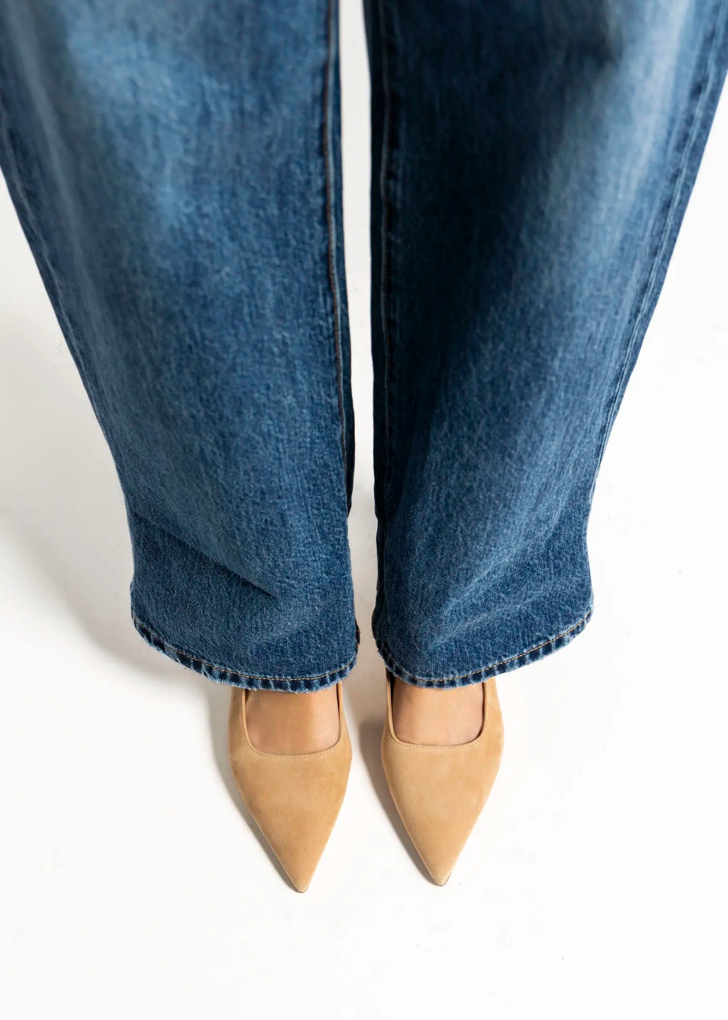 swatch_sand suede pointed toe slingback pump heels