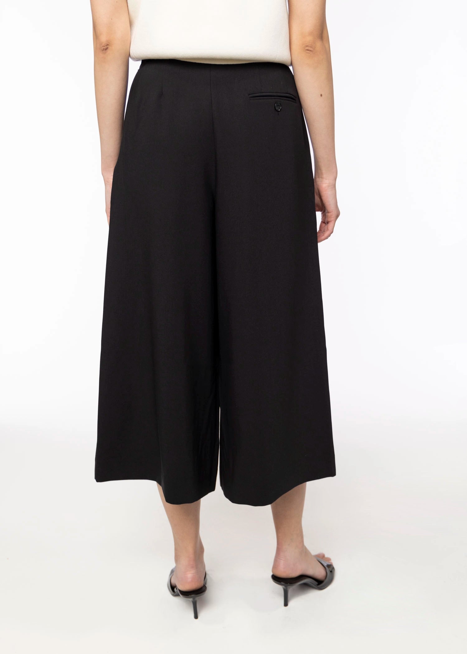 swatch_Black favorite daughter nicole culotte pant