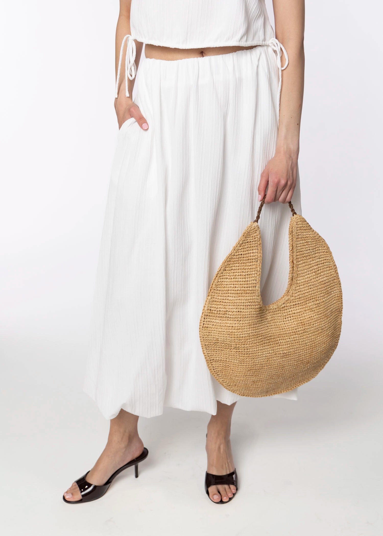 swatch_Natural urban expressions august raffia tote