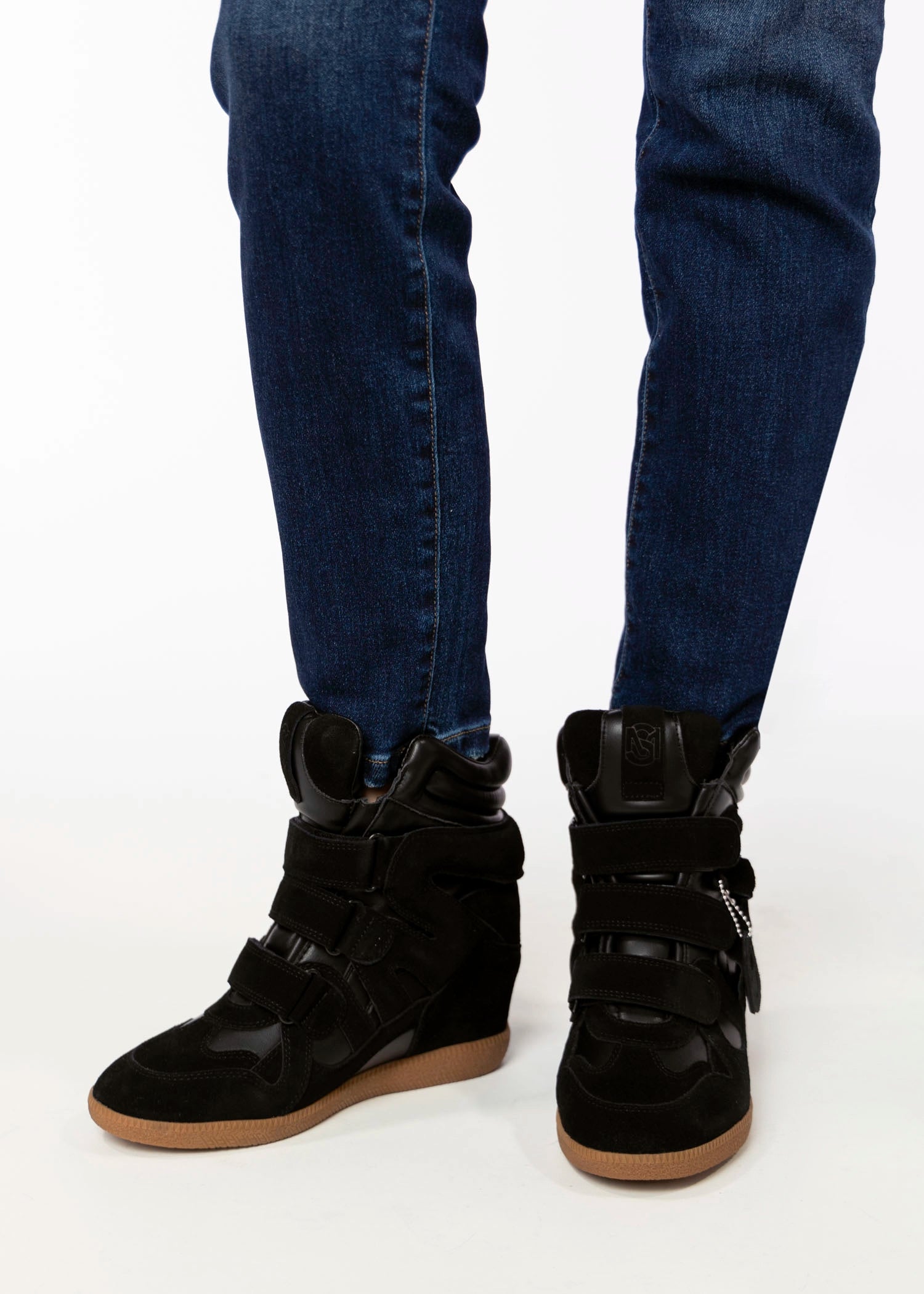 swatch_Black Suede mavis sneaker