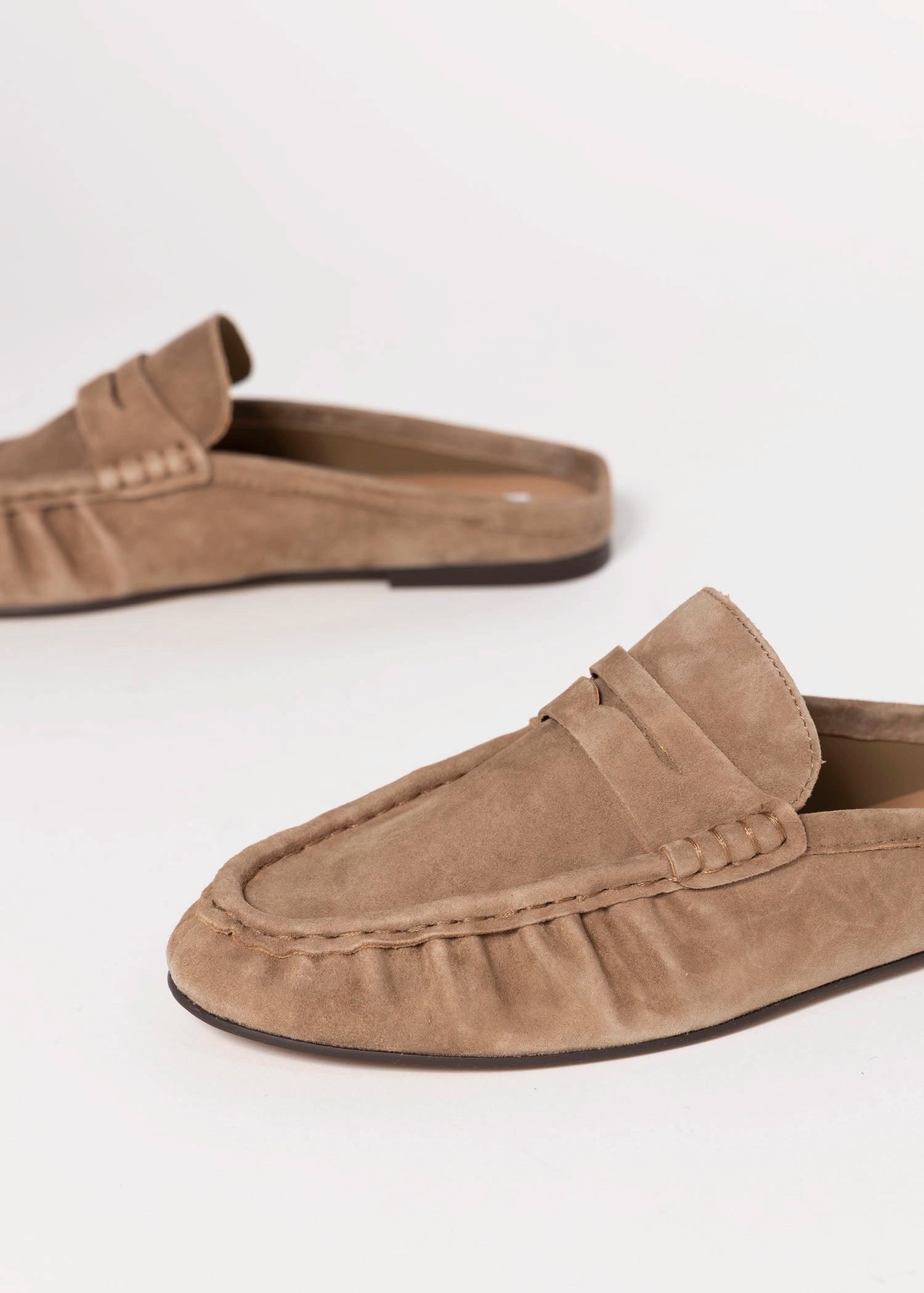 swatch_Taupe Suede rafe loafer steve madden
