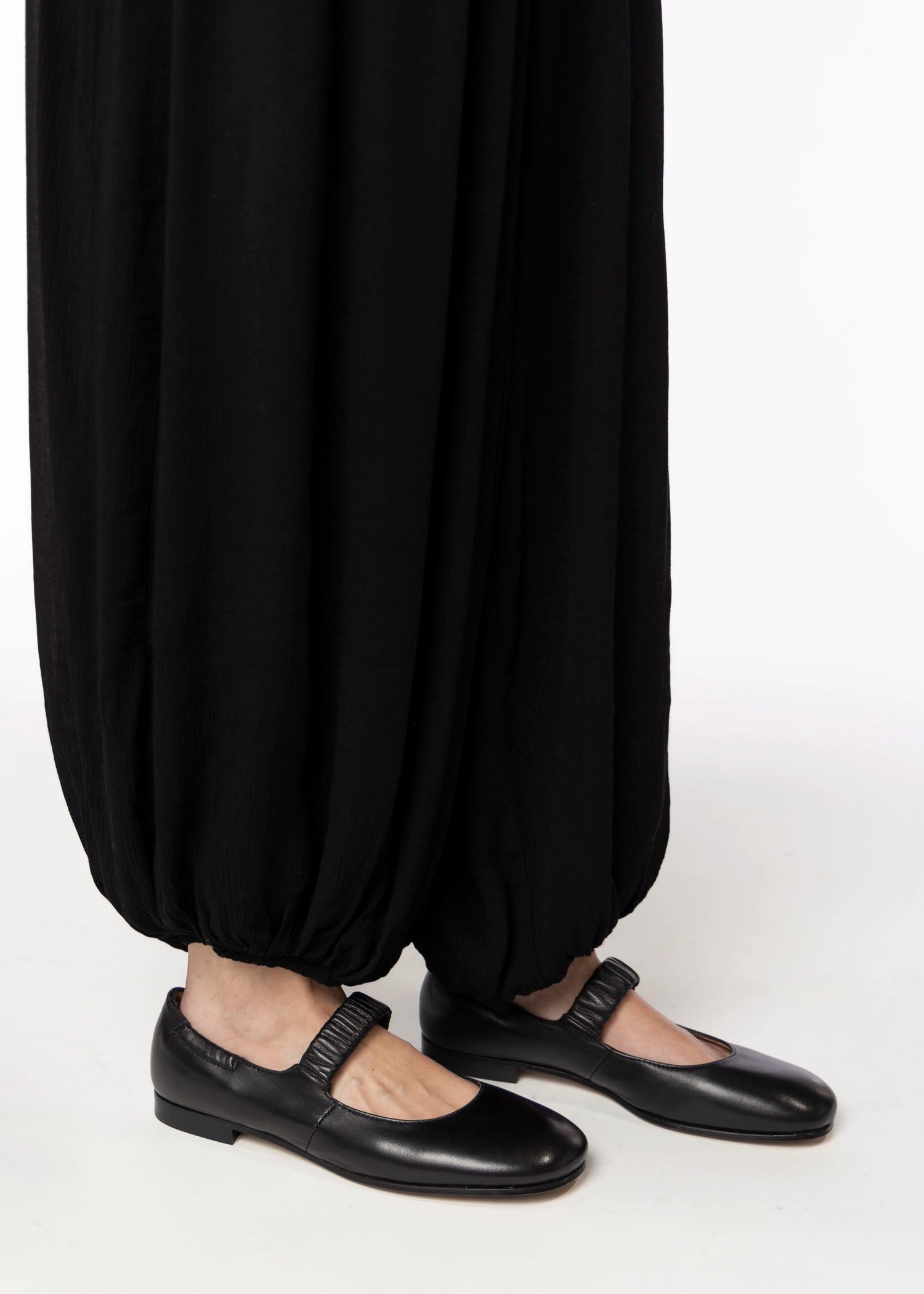 swatch_Black Leather mary jane