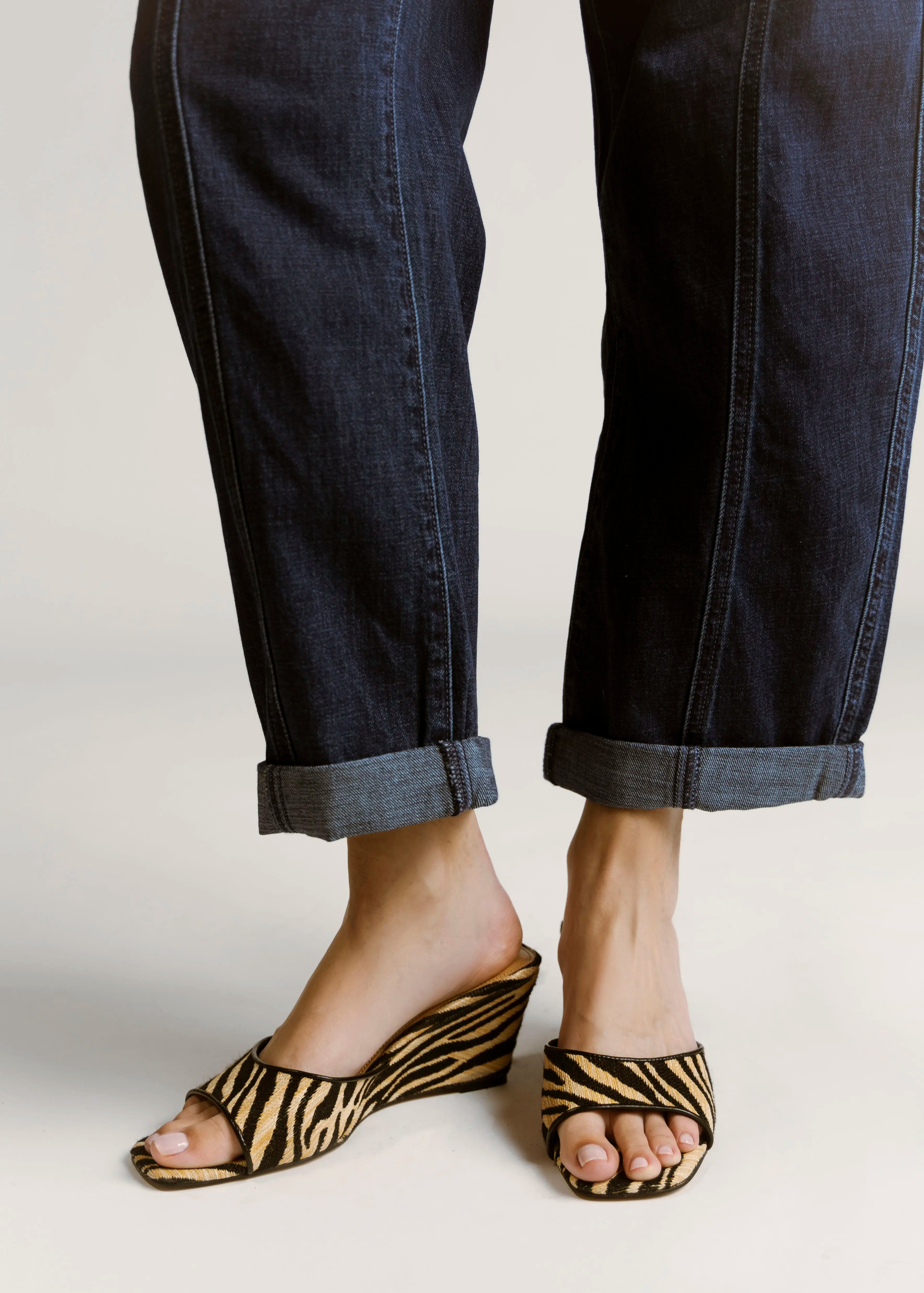 swatch_Zebra steve madden seleste wedge sandal