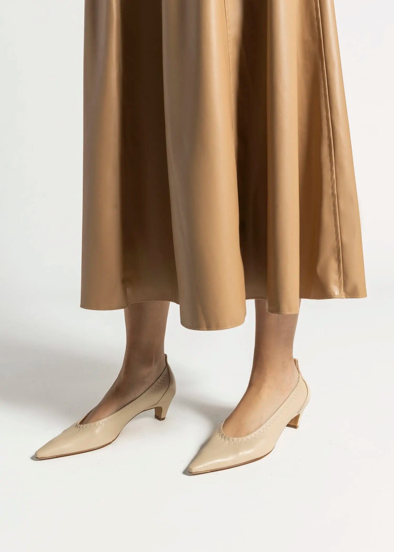 swatch_butter leather iris pump heels