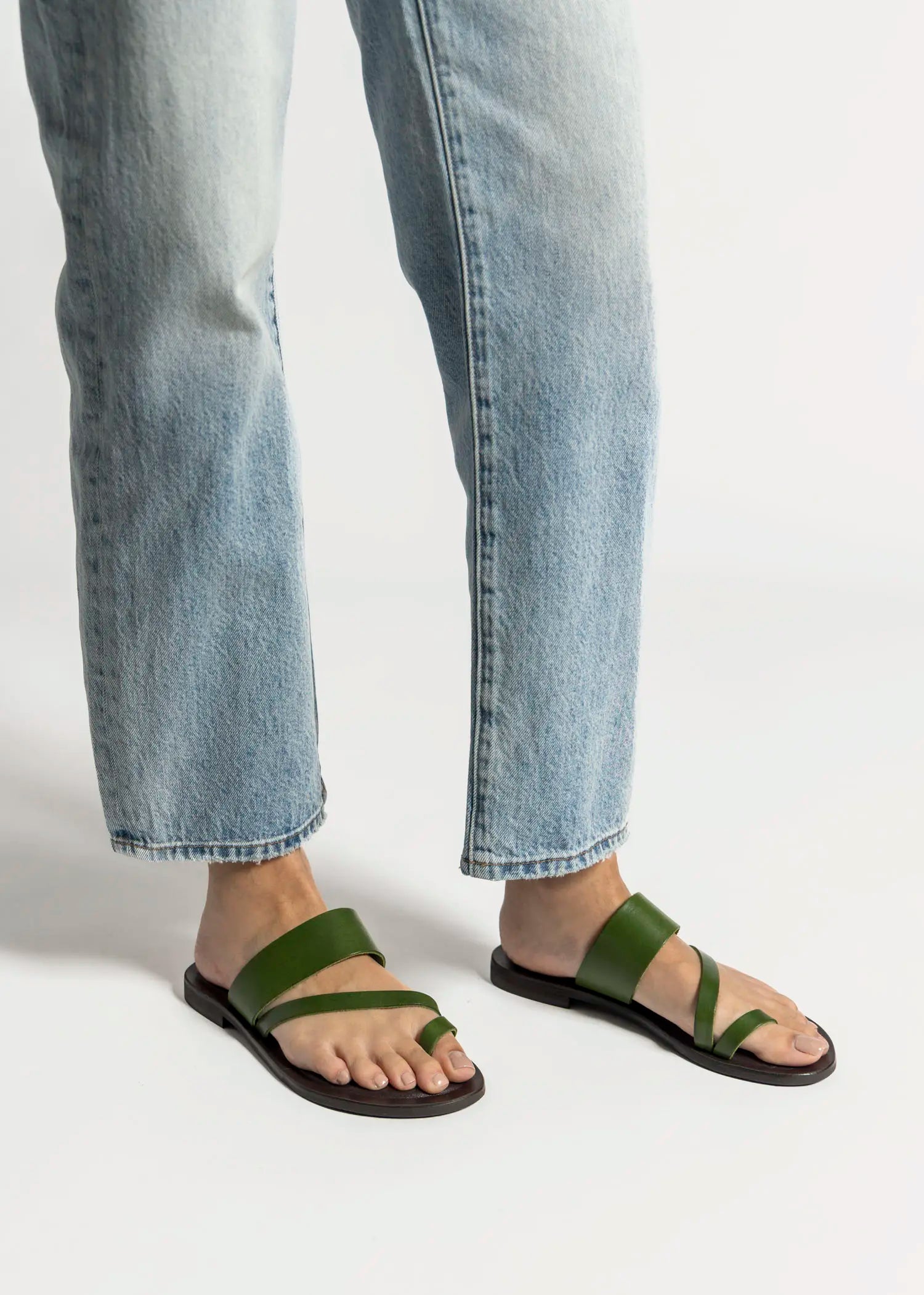 swatch_green leather leather toe ring sandal flat sandals