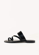 swatch_black leather leather toe ring sandal flat sandals