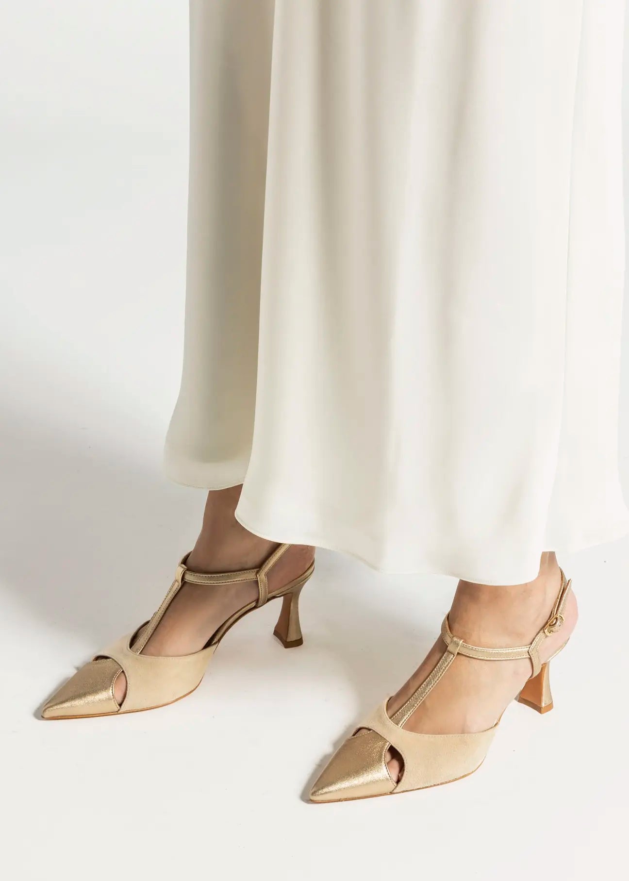 swatch_Sand/Platino pia leather pump