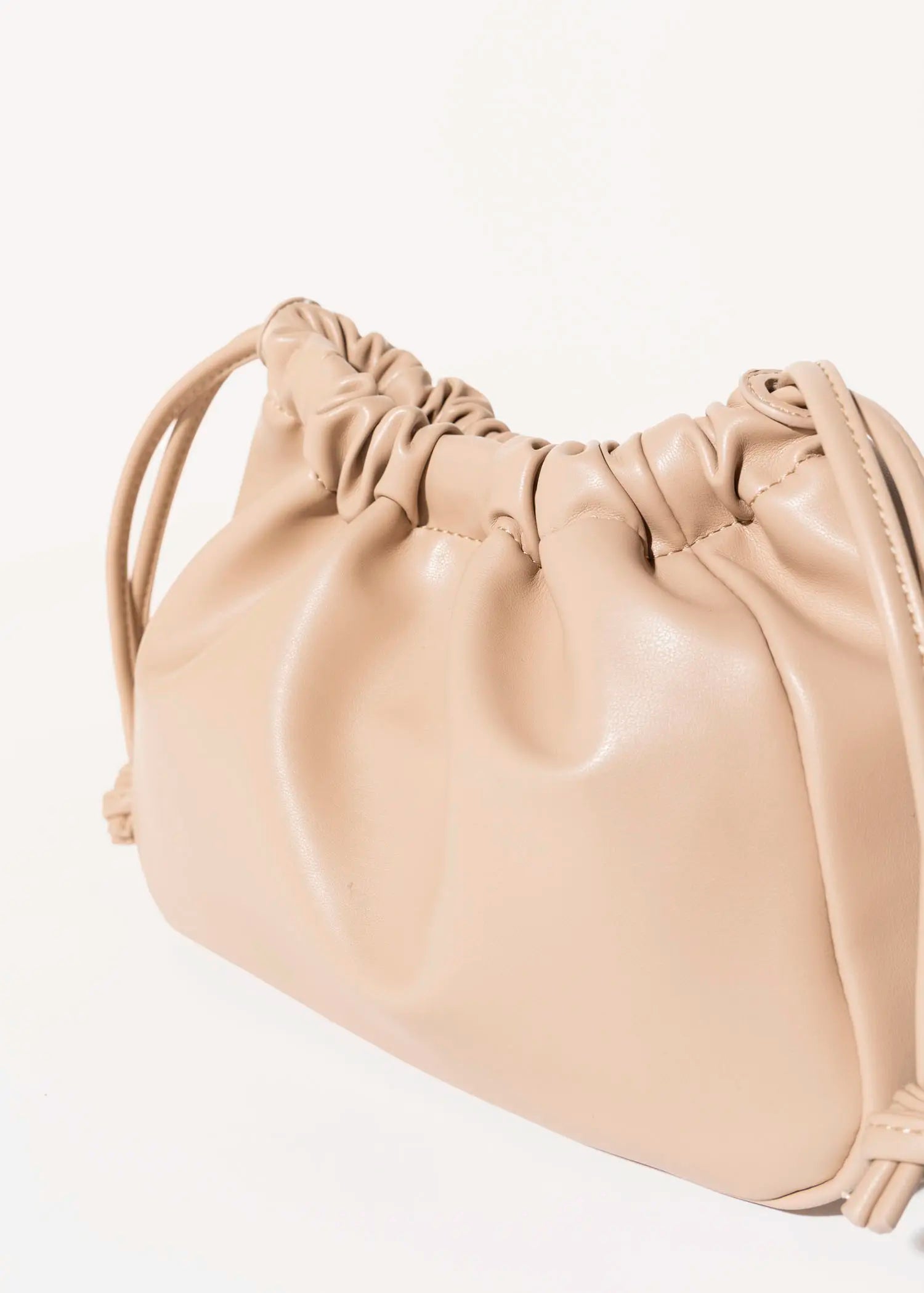 swatch_sand brielle pouch bag clutches