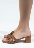 swatch_Brown Leather bibi lou holly heeled sandal