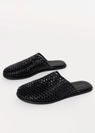 swatch_Black marc fisher lynzi leather mule