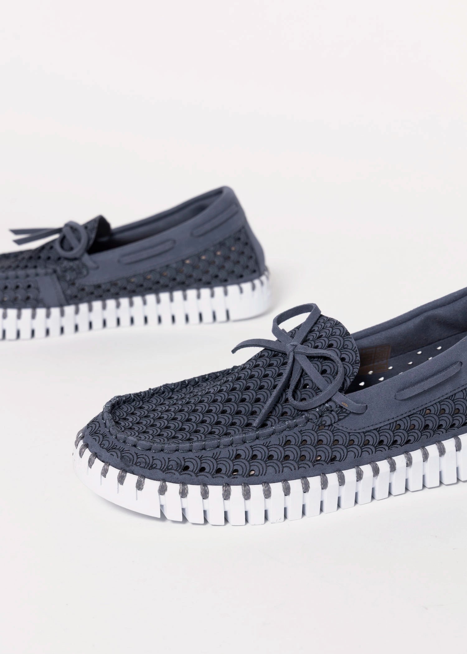 swatch_Grey Blue ilse jacobsen tulip boat shoe
