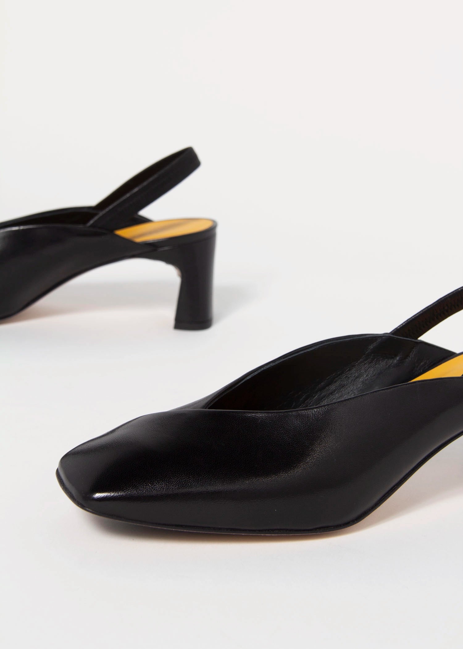 swatch_Black Leather mara bini zaira slingback pump