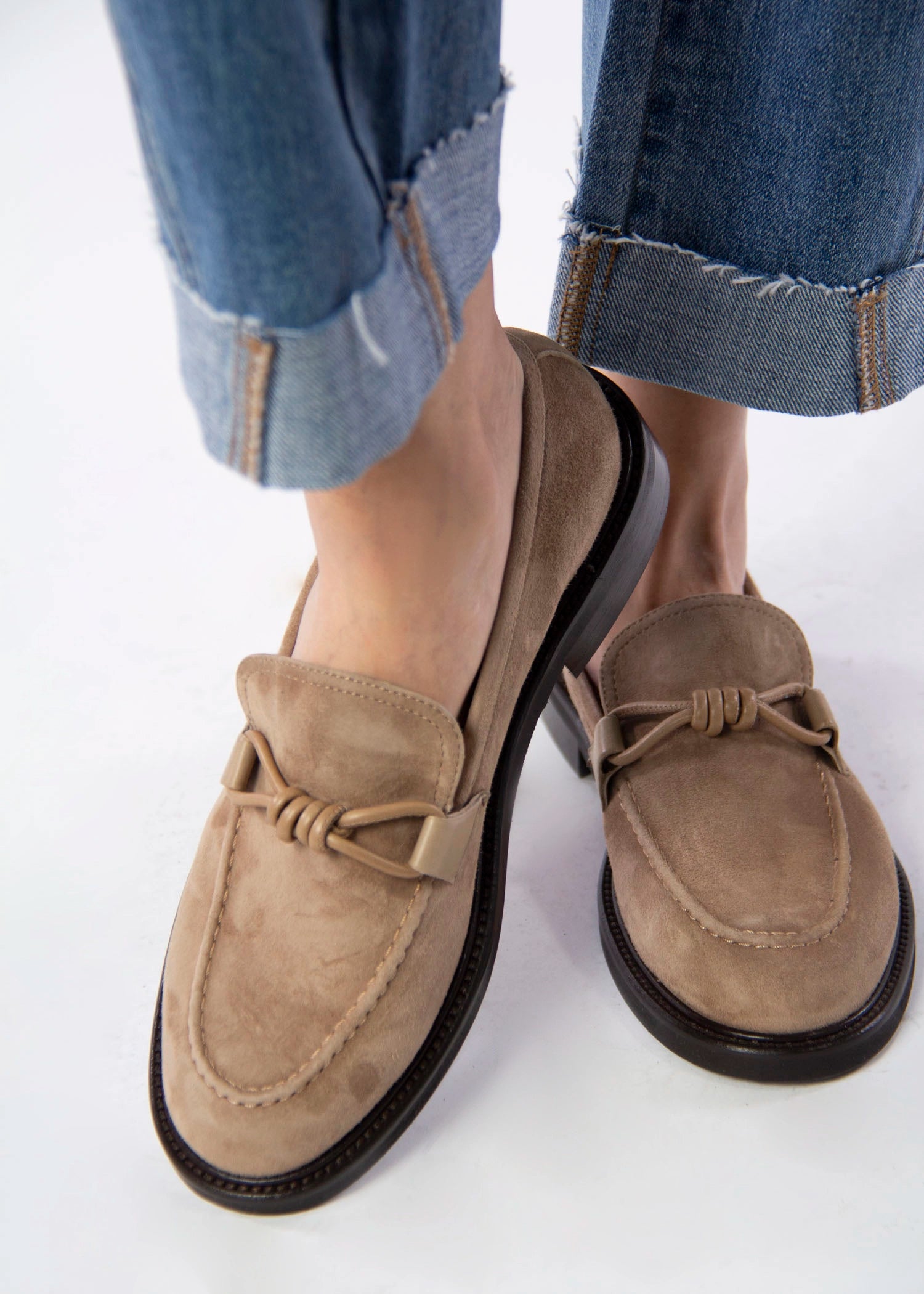 swatch_Taupe Suede mara bini frida loafer