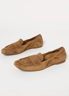 swatch_Caramel Suede halmanera monic suede loafer