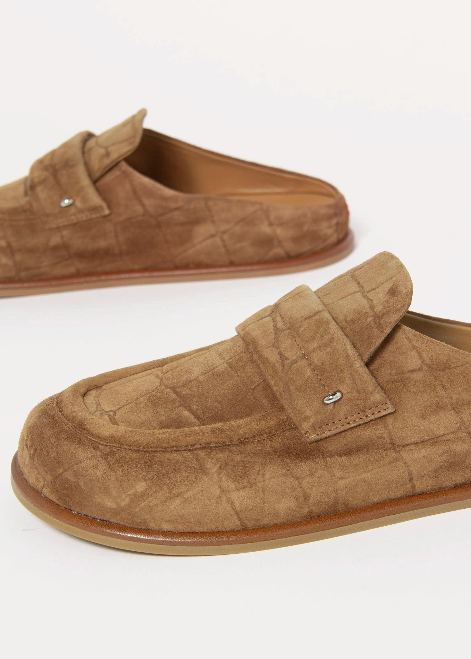 swatch_Caramel Croc halmanera ivet mule clog