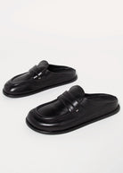 swatch_Black Leather halmanera ivet mule clog