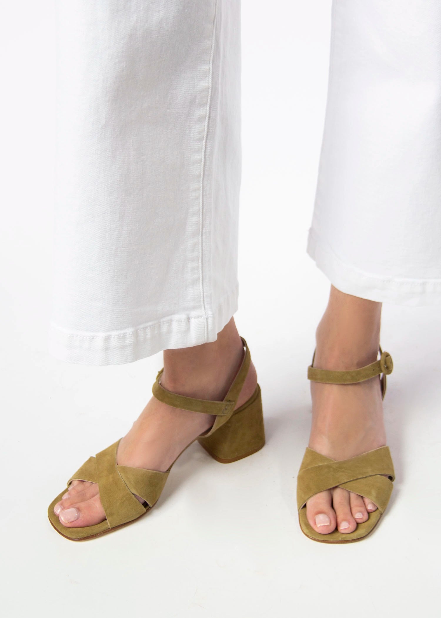 swatch_Olive Suede l'idea heeled sandal