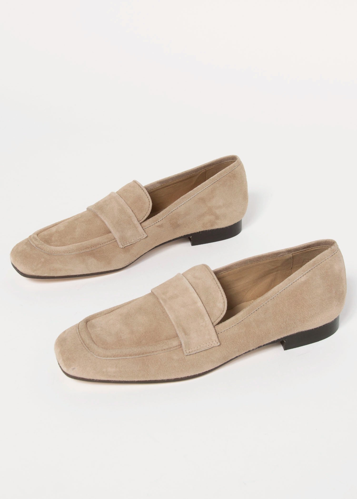 swatch_Beige Suede l'idea luca loafer