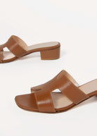 swatch_Brown Leather l'idea heeled slide sandal