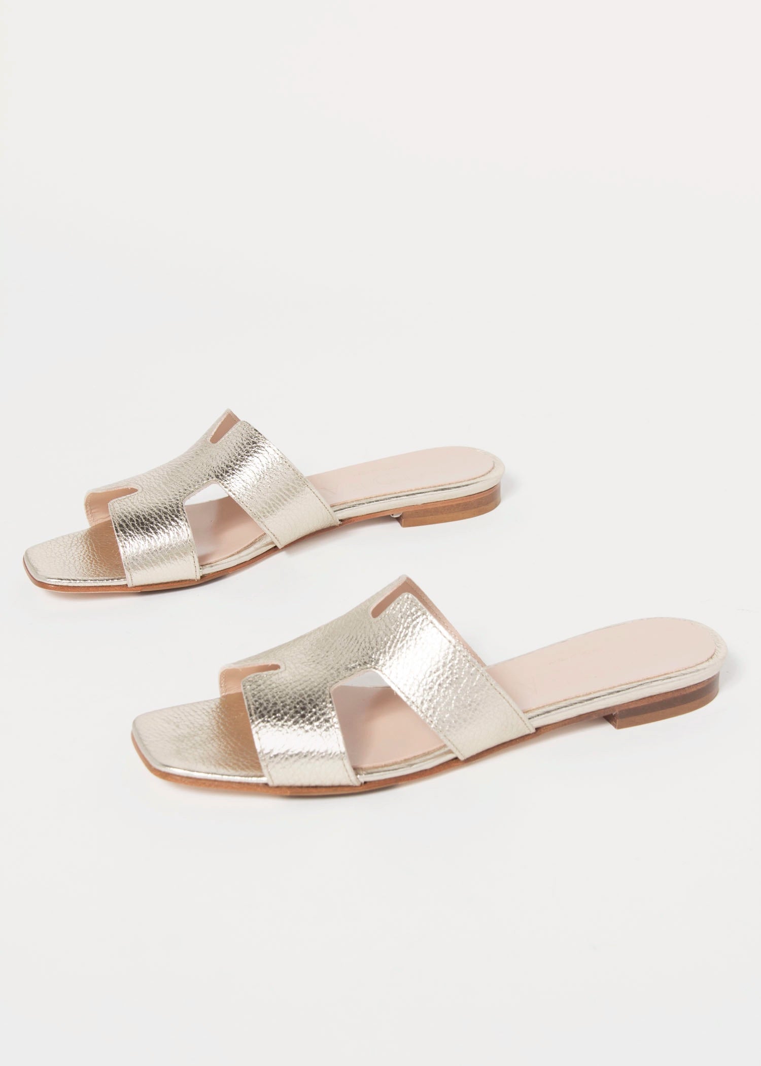 swatch_platino leather leather cutout sandal flat sandals