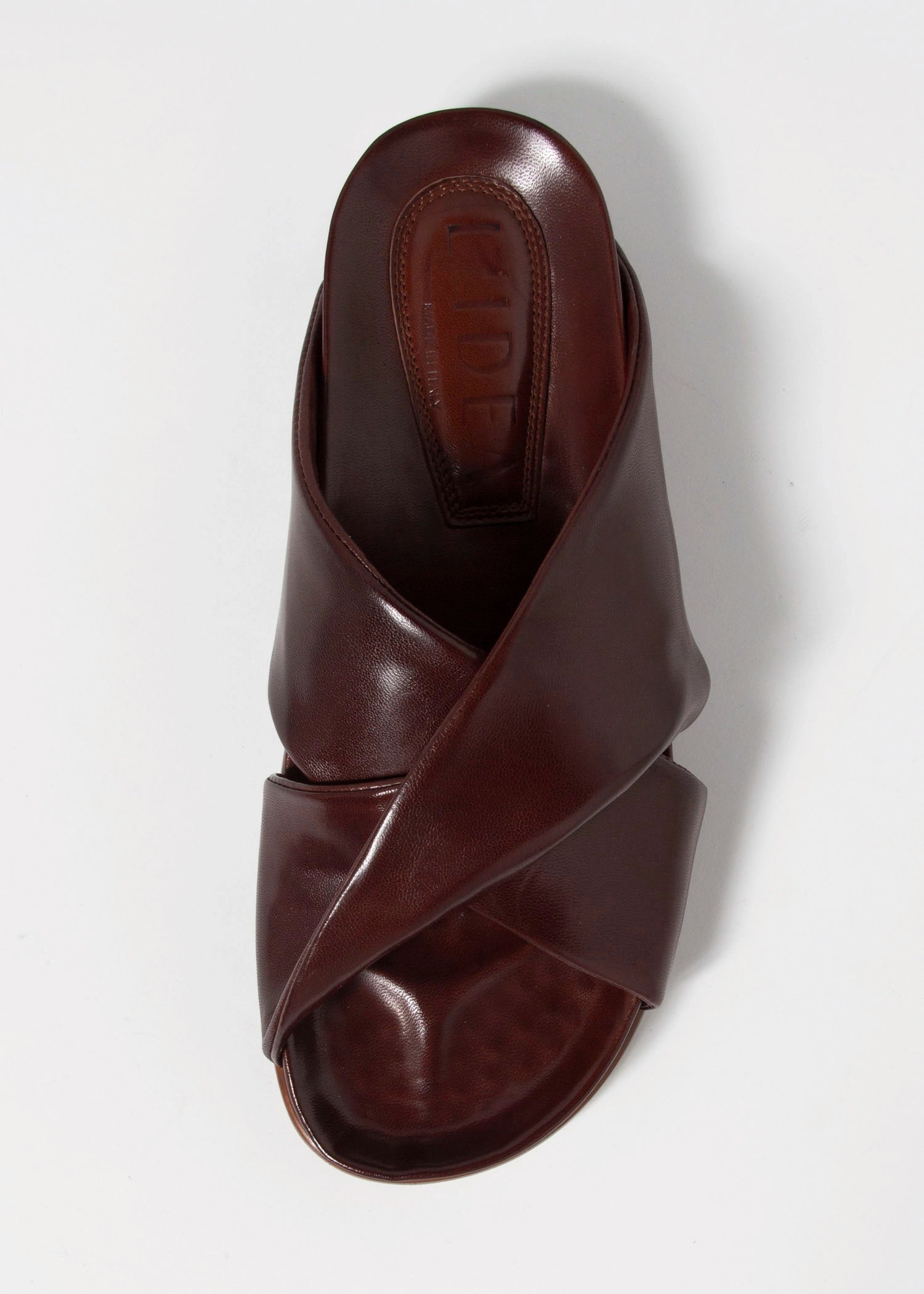 swatch_Cognac Leather l'idea twist leather sandal