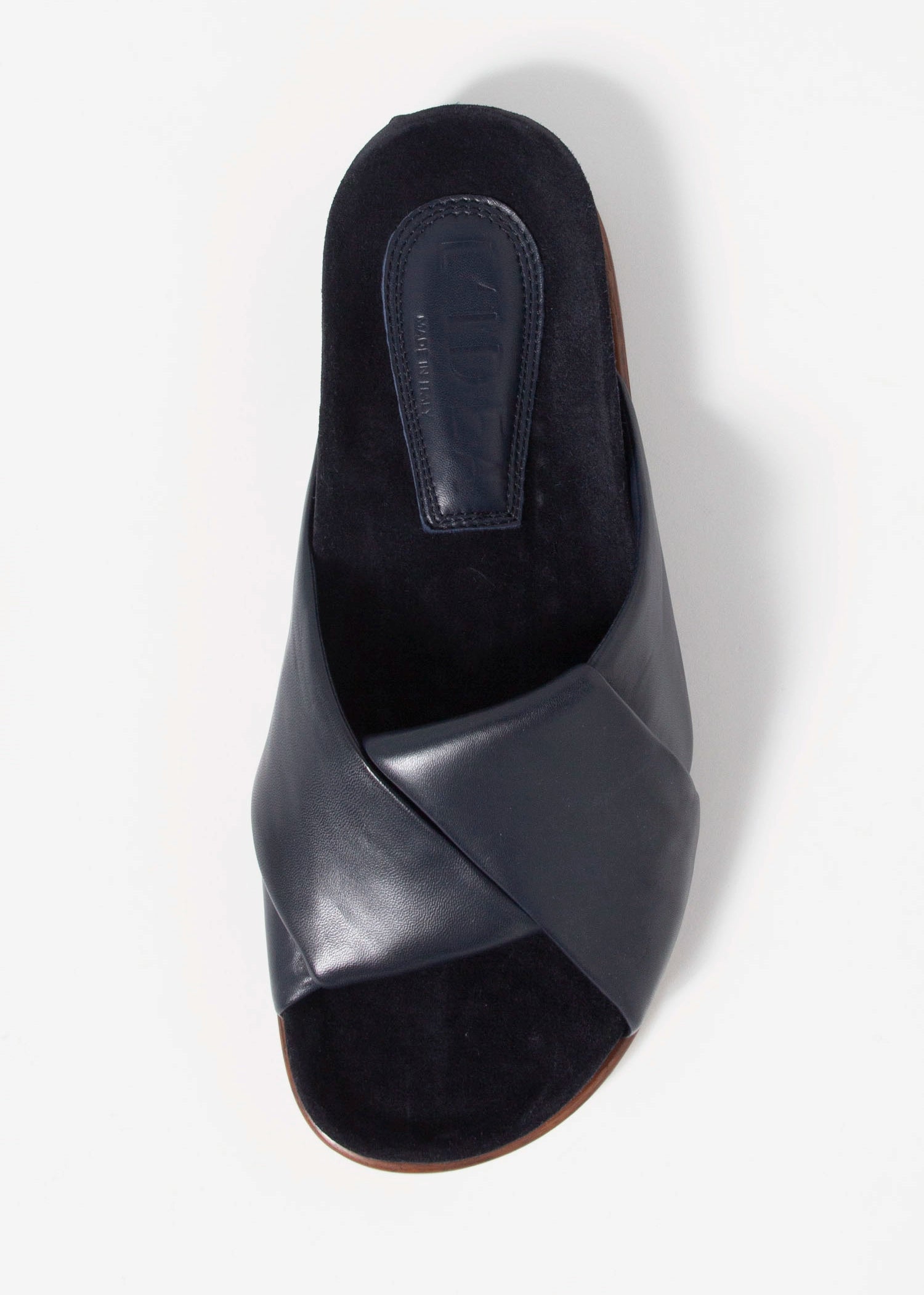 swatch_Navy Leather l'idea slide sandal