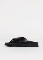 swatch_Black Leather l'idea twist leather sandal
