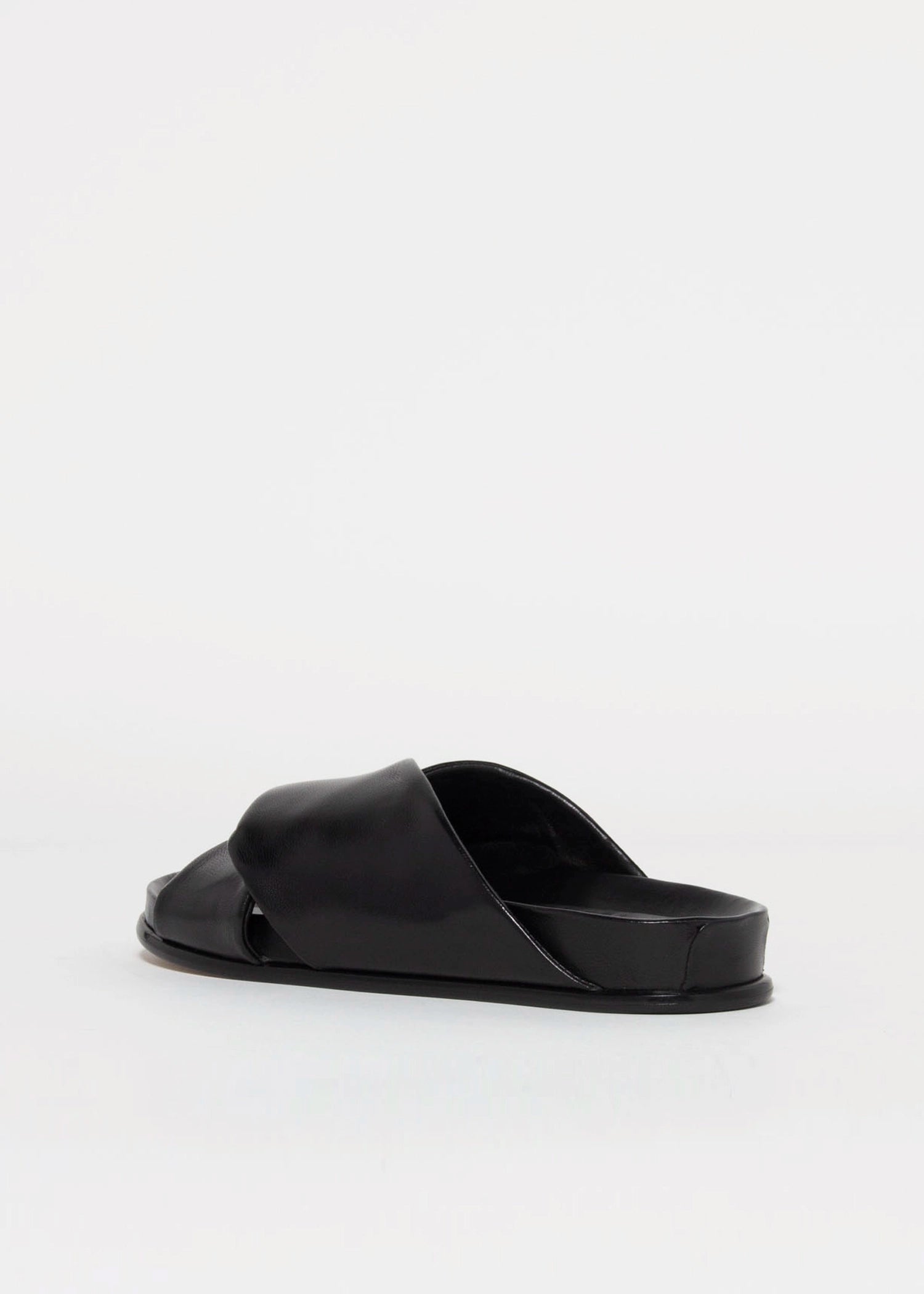 swatch_Black Leather l'idea twist leather sandal